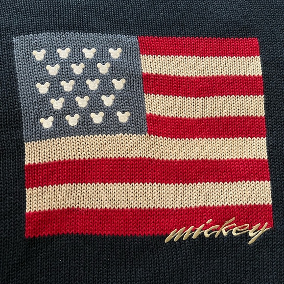 90’s Disney Mickey Vintage Knit - Picture 2 of 3